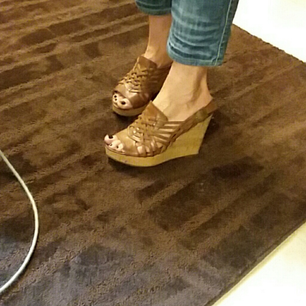 Hot Kiss wedges.  Size 9.5